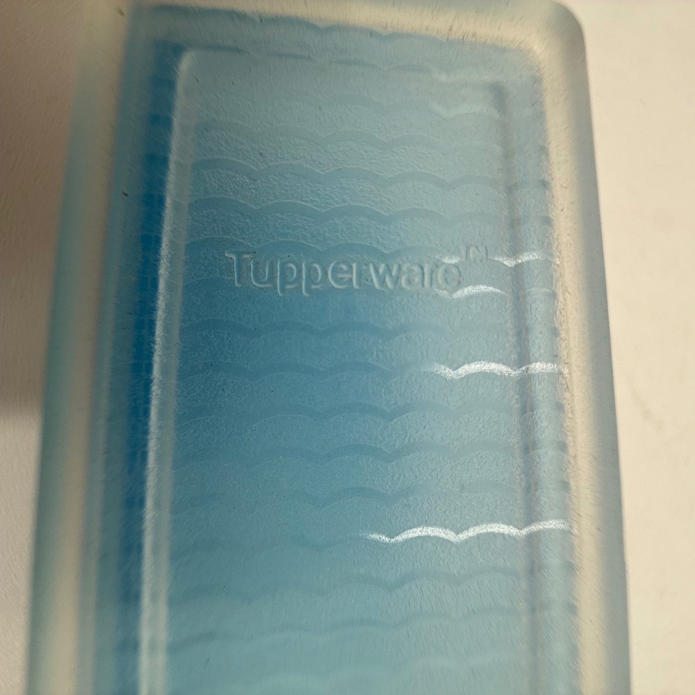Tupperware Vintage Mini Rectangular Container Keychain Blue Trinket Box - Picture 3 of 8